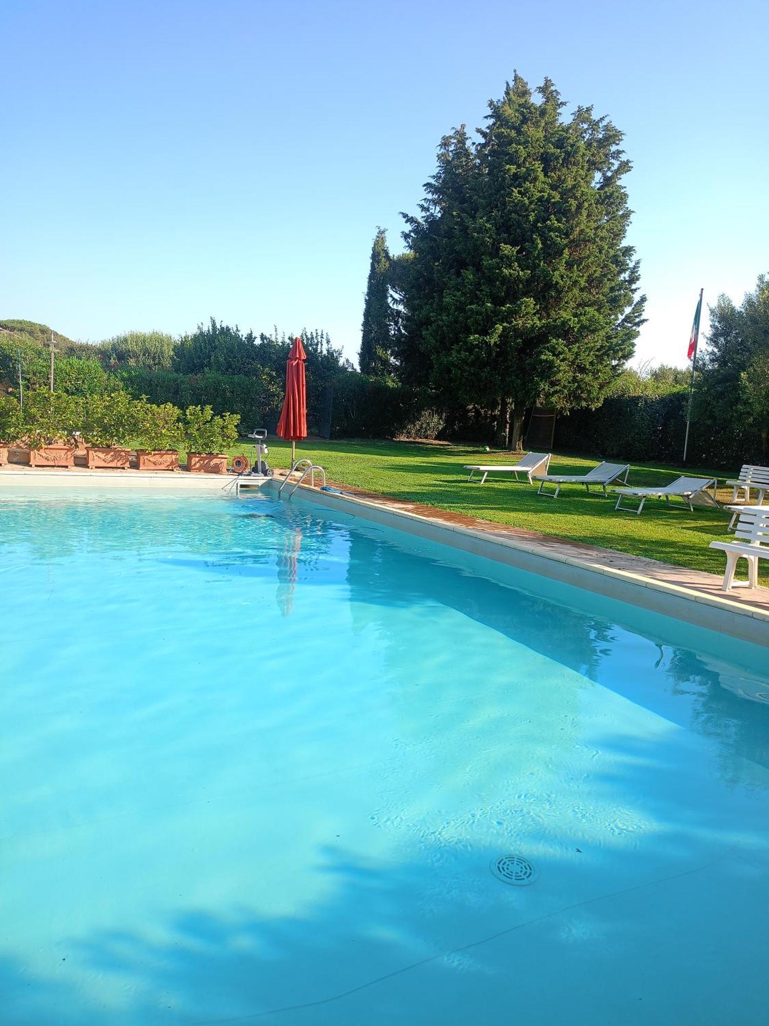 Casale Di Tormaggiore Villa And Country Suites Помеция Екстериор снимка