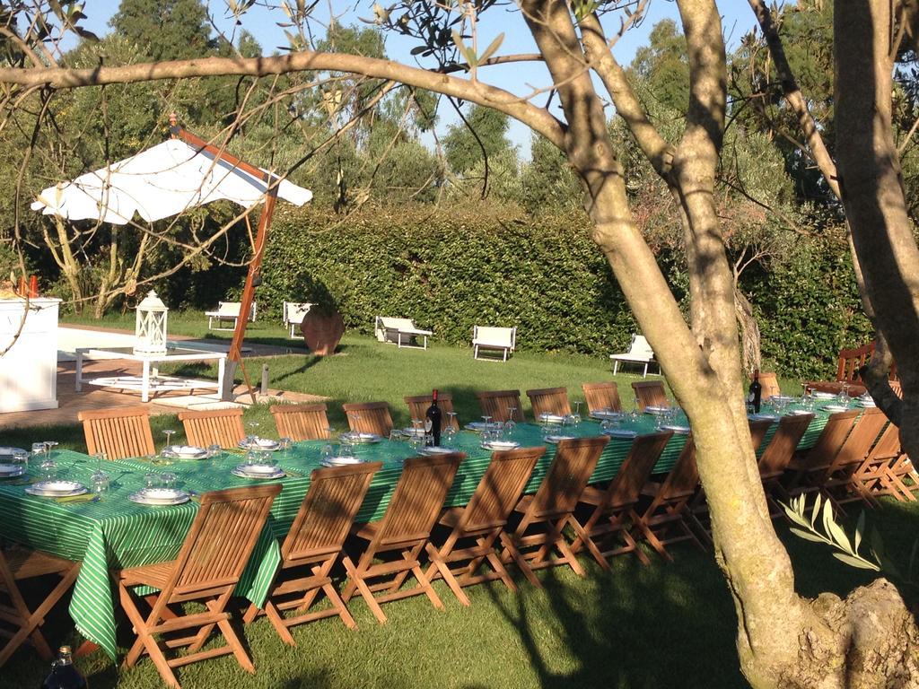 Casale Di Tormaggiore Villa And Country Suites Помеция Екстериор снимка