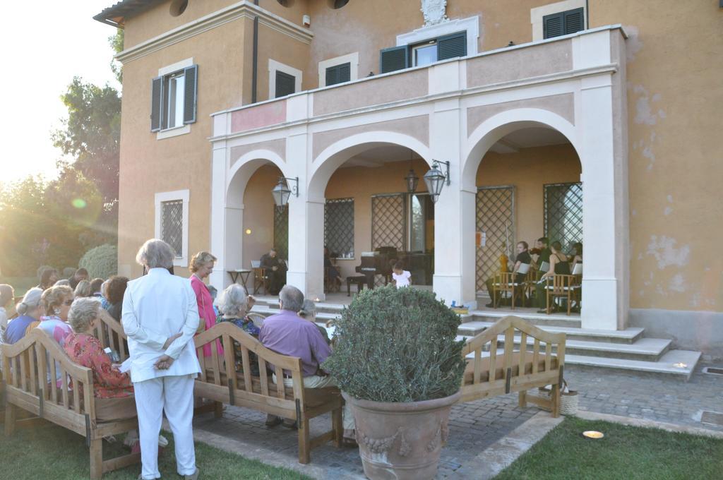Casale Di Tormaggiore Villa And Country Suites Помеция Екстериор снимка