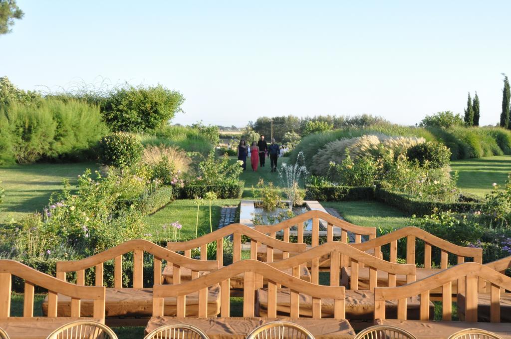 Casale Di Tormaggiore Villa And Country Suites Помеция Екстериор снимка